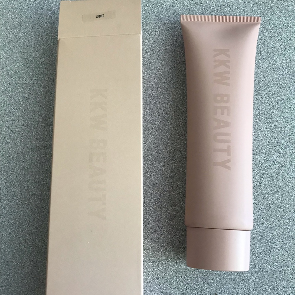 KKW Body Foundation